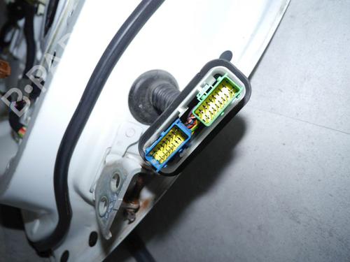 Left front door PEUGEOT 308 SW I (4E_, 4H_) 2.0 HDi | BP24388139C2