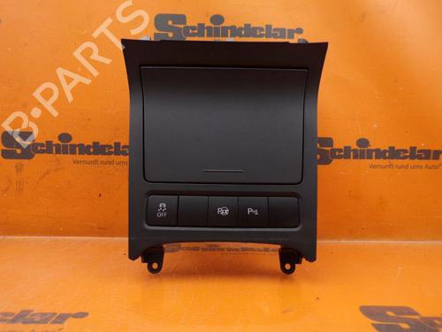 Used Ashtray VW GOLF VI (5K1) 2.0 TDI (140 hp) 33152994