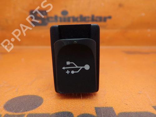 Andre TOYOTA YARIS (_P13_) 1.5 (NSP131_) (112 hp) 33154586