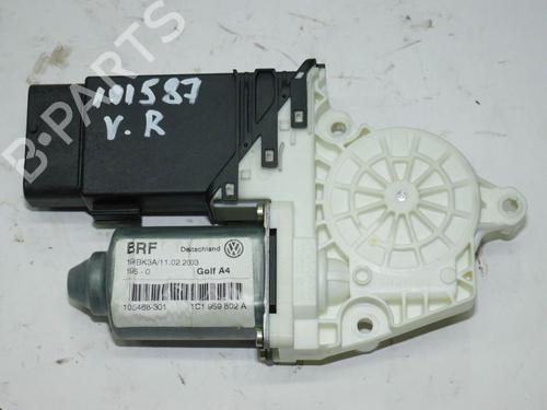 Vindusheismotor høyre foran VW GOLF IV (1J1) 1.9 TDI (130 hp) 33140017