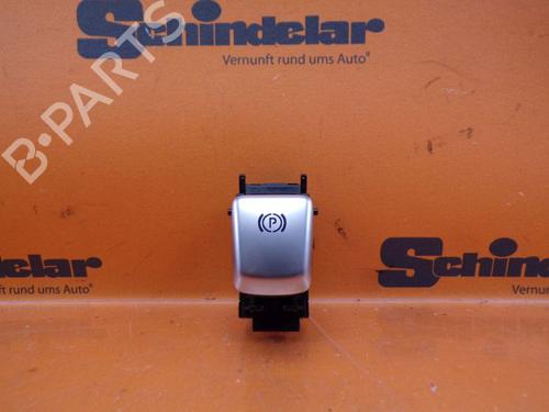 mando-mercedes-benz-e-class-w213-2016-32829114 main image