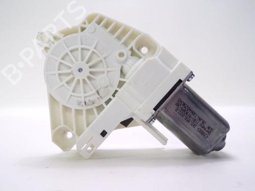 right-front-window-motor-audi-q5-8rb-2008-2009-2010-2011-2012-2013-2014-2015-2016-2017-2018-2019-33145400 main image