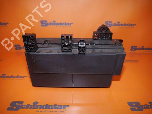 Fuse box JAGUAR XE (X760) 2.0 D | BP24390033E1 