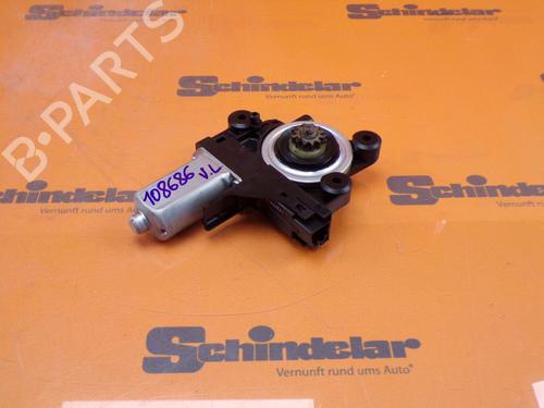 Rudehejsemotor forskærm venstre VOLVO V70 III (135) D5 (185 hp) 33149618