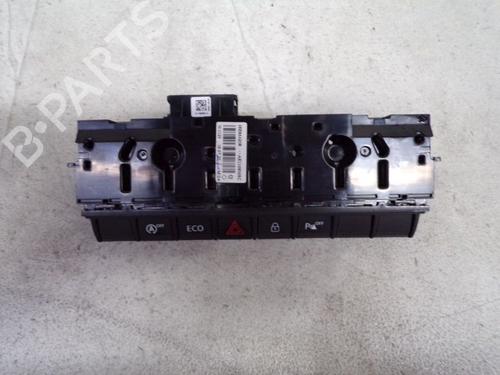 Switch DACIA DUSTER (HM_) 1.6 SCe 115 (HMM1) | BP32640137I30