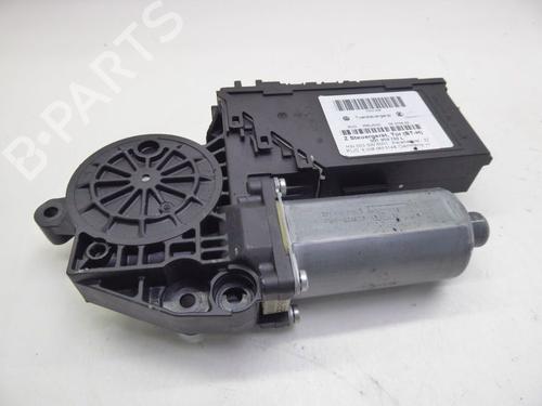 Used Right front window motor VW PHAETON (3D1, 3D2, 3D3, 3D4, 3D6, 3D7, 3D8, 3D9) 3.0 V6 TDI 4motion (240 hp) 33144315