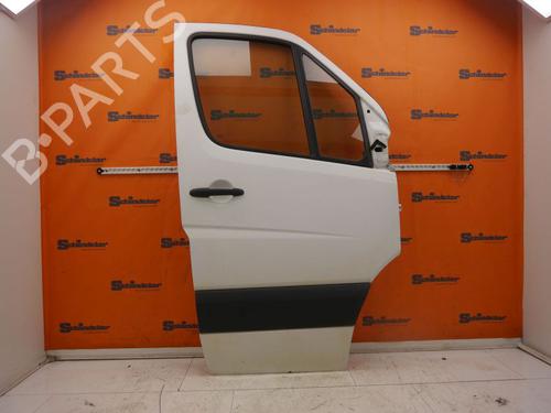 Used Right front door MERCEDES-BENZ SPRINTER 3-t Van (B906) 213 CDI (906.611, 906.613) (129 hp) 28363584