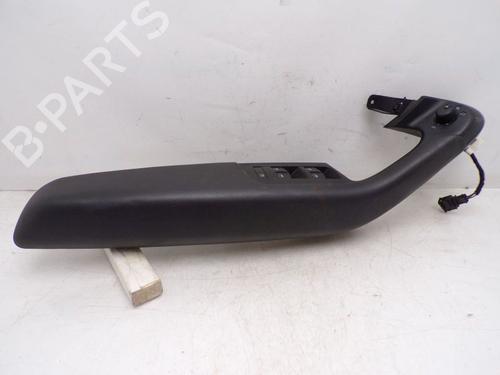 Used Armrest / Center console AUDI A6 C6 (4F2) 2.4 (177 hp) 33157007