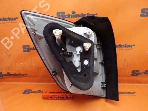 Right taillight OPEL ASTRA H Estate (A04) 1.6 (L35) | BP28327388C35 