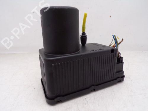 Used Central lock pump MERCEDES-BENZ C-CLASS (W202) C 200 (202.020) (136 hp) 32838866