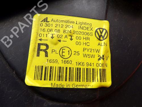 Right headlight VW GOLF V (1K1) 2.0 TDI | BP31260832C29 