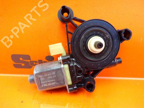 right-front-window-motor-vw-t-roc-a11-d11-2017-32830639 main image
