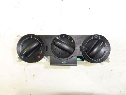 AC-Styringsenhed/Manøvreenhed VW POLO (9N_, 9A_) 1.9 TDI (101 hp) 24384502