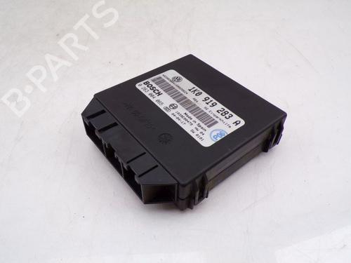 Used Control unit VW GOLF V (1K1) 1.6 (102 hp) 32651947