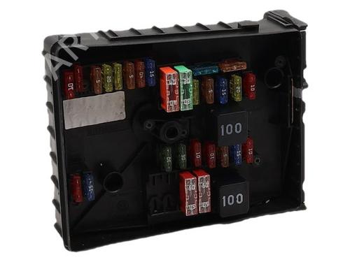 fuse-box-vw-golf-vi-5k1-2008-2009-2010-2011-2012-2013-2014-36169162 main image