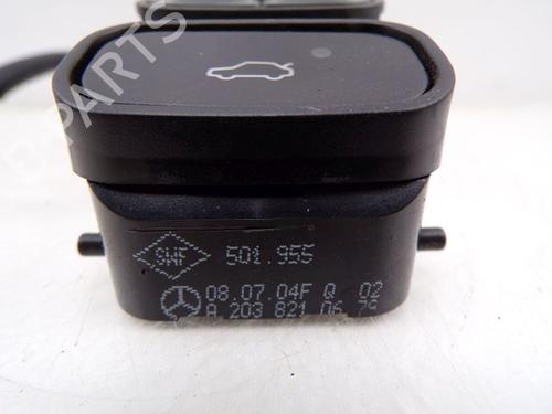 Switch MERCEDES-BENZ C-CLASS (W203) C 180 Kompressor (203.046) | BP30521984I30 