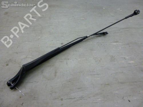 Used Front windshield wiper arm Front windshield wiper arm 33138555 33138555