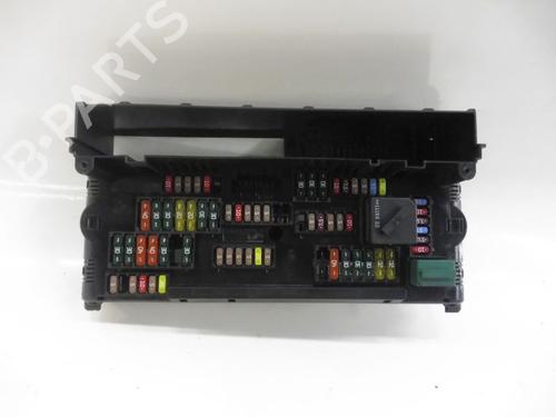 Used Fuse box BMW 5 Touring (F11) 525 d (204 hp) 24385290
