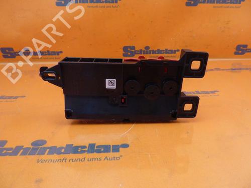 Fuse box BMW 3 Touring (G21, G81) 318 i | BP24391299E1