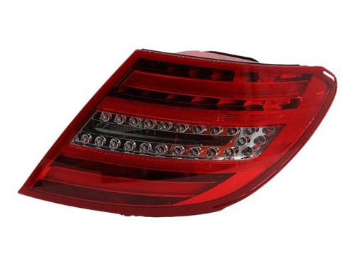 Used Right taillight Right taillight MERCEDES-BENZ C-CLASS (W204) C 250 CDI (204.003) (204 hp) 40050621 40050621