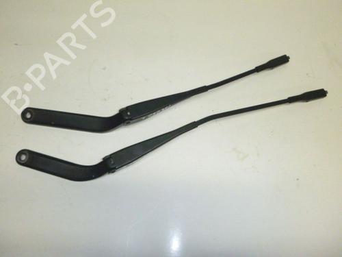 Front windshield wiper arm BMW 1 (E87) 116 i | BP24385758C143 