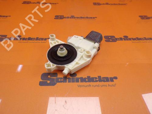Used Left front window motor Left front window motor MERCEDES-BENZ B-CLASS Sports Tourer (W246, W242) B 180 CDI (246.200) (109 hp) 33148586 33148586