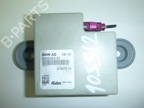 Used Electronic module BMW 5 (F10) 530 d (245 hp) 32638695