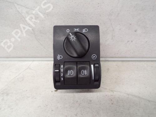 Used Headlight switch OPEL ASTRA G Estate (T98) 2.0 16V (F35) (136 hp) 24388830