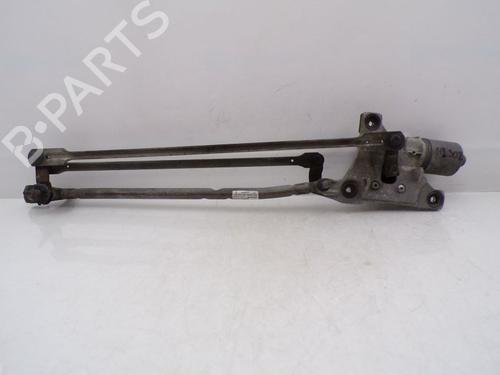 Essuie-glace moteur avant VOLVO V50 (545) 1.6 D (110 hp) 33157501