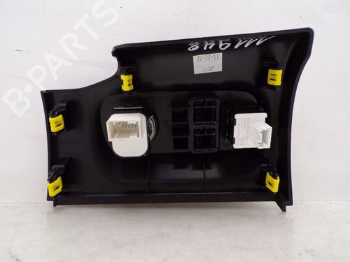 Mirror switch CITROËN C3 III (SX) 1.2 THP 110 (SXHNPS, SXHNZT, SXHNZ6) | BP33684816I25 - Image 5