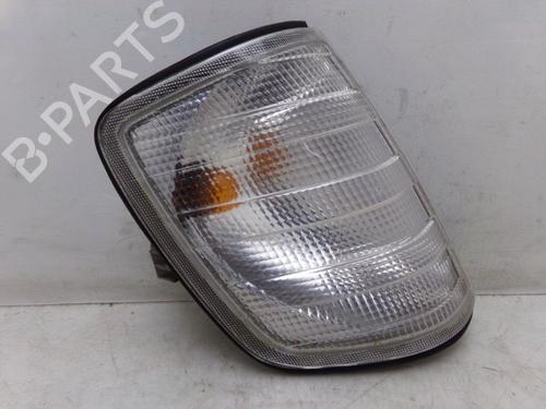 Used Right front indicator MERCEDES-BENZ E-CLASS T-Model (S124) E 200 T (124.079) (136 hp) 30579337