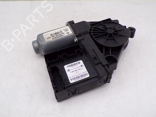 Portierruitmotor linksvoor SKODA OCTAVIA II Combi (1Z5) 1.9 TDI | BP30797379E21