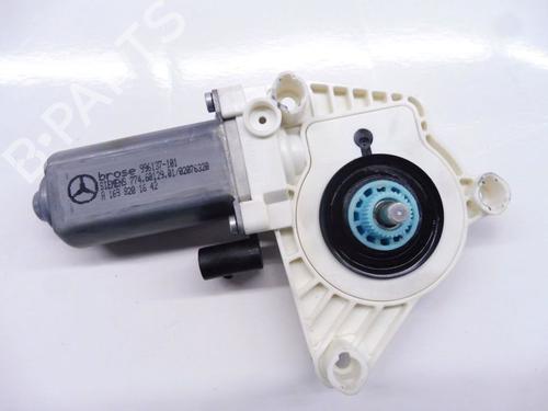Used Right front window motor Right front window motor MERCEDES-BENZ B-CLASS Sports Tourer (W245) B 170 (245.232) (116 hp) 33142628 33142628