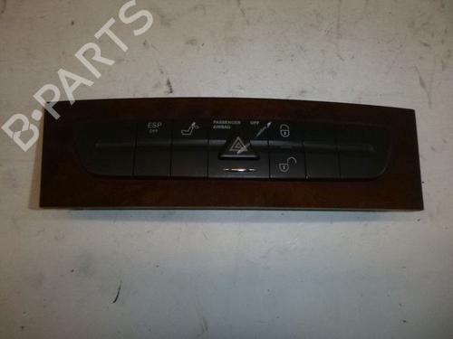 switch-mercedes-benz-e-class-w211-2002-2003-2004-2005-2006-2007-2008-2009-32635986 main image