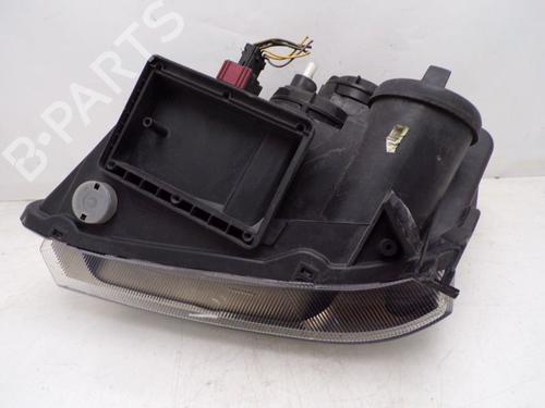 Right headlight OPEL MERIVA A MPV (X03) 1.6 16V (E75) | BP31077022C29