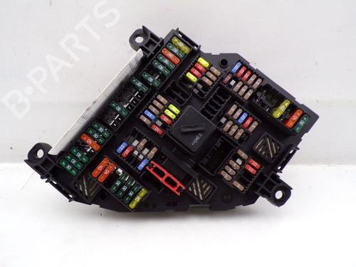 Used Fuse box Fuse box BMW 6 Coupe (F13) 640 i (320 hp) 33722201 33722201