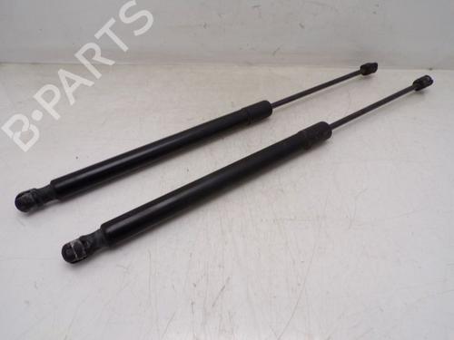 tailgate-lift-support-vw-tiguan-5n_-2007-2008-2009-2010-2011-2012-2013-2014-2015-2016-2017-2018-31691695 main image