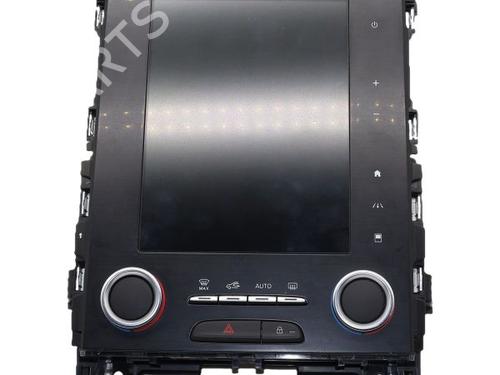 display-monitor-renault-megane-iv-hatchback-b9amn_-2015-40024564 main image