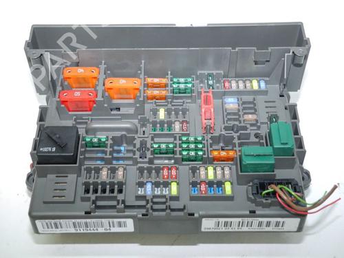 Used Fuse box BMW 1 (E81) 118 i (143 hp) 24380814