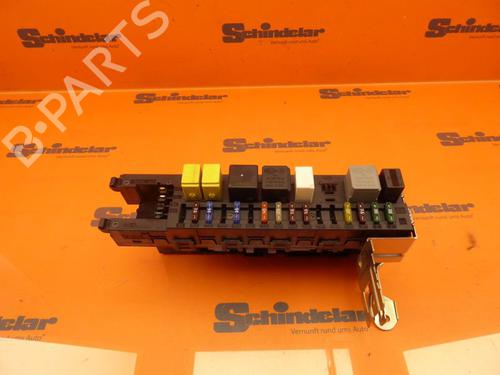 Used Fuse box MERCEDES-BENZ C-CLASS T-Model (S203) C 280 4-matic (203.292) (231 hp) 32643107