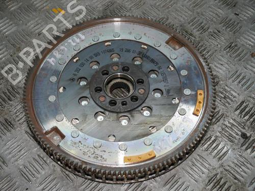 Used Flywheel MERCEDES-BENZ CLA Shooting Brake (X118) CLA 180 (118.684) (136 hp) 33157281