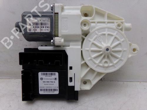 Right front window motor VW GOLF V (1K1) 1.6 | BP33155345E20 - Image 2