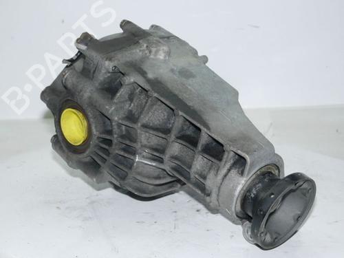 Differential, foran MERCEDES-BENZ M-CLASS (W163) ML 400 CDI (163.128) (250 hp) 32823234