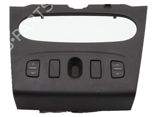 switch-dacia-sandero-ii-2012-37492807 main image