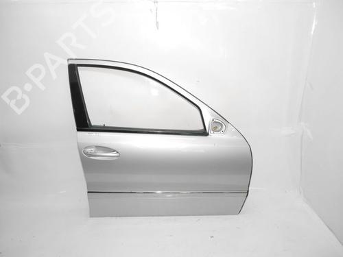 Used Right front door MERCEDES-BENZ E-CLASS T-Model (S211) E 220 T CDI (211.206) (150 hp) 24382580