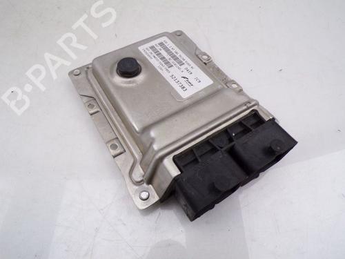 Used Engine control unit (ECU) Engine control unit (ECU) FIAT 500 (312_) 1.2 (312AXA1A) (69 hp) 33560665 33560665