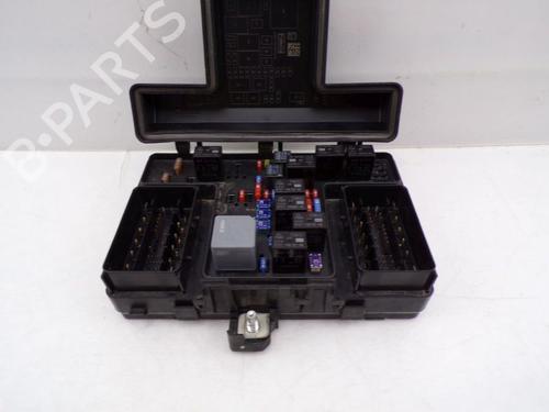 Used Fuse box FORD MONDEO V Turnier (CF) 2.0 TDCi (150 hp) 32841671