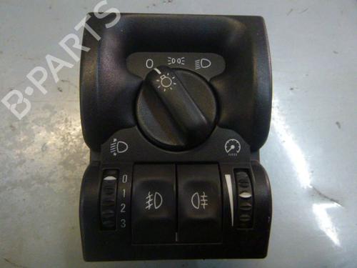 Used Headlight switch OPEL VECTRA B (J96) 2.0 DI 16V (F19) (82 hp) 24380250