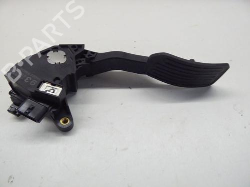 Pedal NISSAN NOTE (E12) 1.2 (80 hp) 24387661