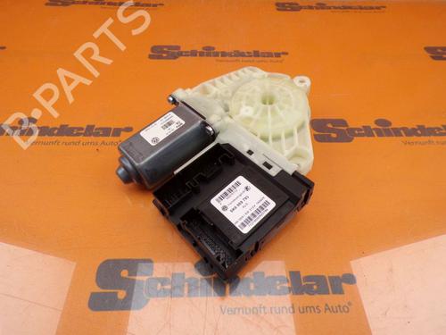 Used Left front window motor Left front window motor VW GOLF VI (5K1) 1.4 TSI (122 hp) 33152895 33152895